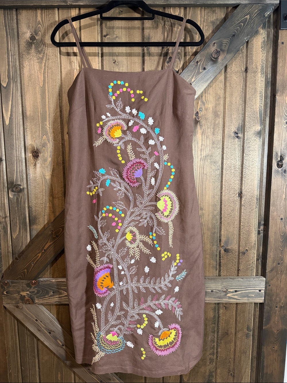 Simon Chang Brown Midi Dress with Multicolor Floral Embroidery Linen blend
